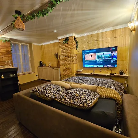 Studio Rustique En Coeur De Ville Charleville-Mézières Exterior foto